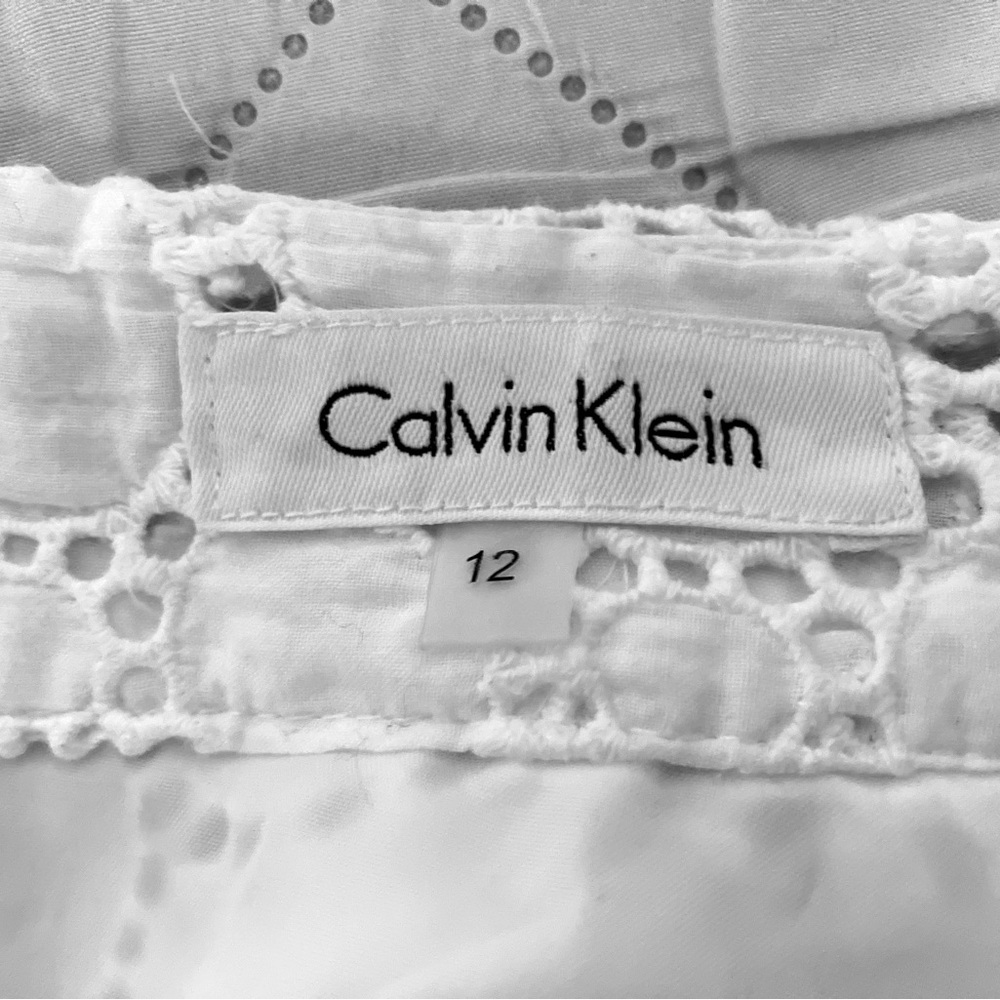 Calvin Klein 100% Cotton Circular Eyelet Skirt with Pockets-Size 12 RARE FIND - Picture 3 of 13